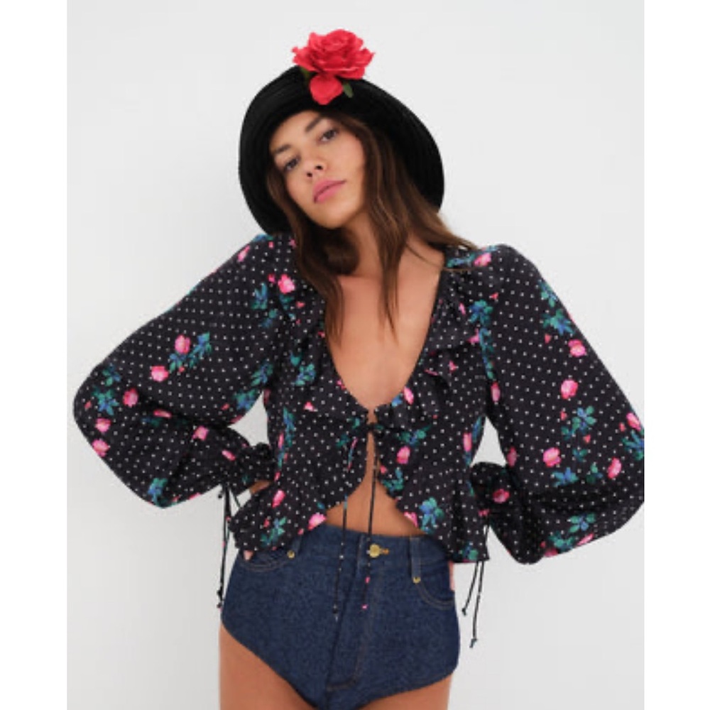 For love and lemon top